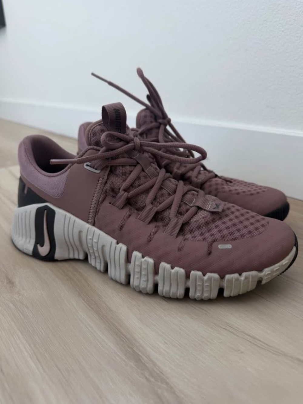 Nike Free Metcon 5 Training Shoe (Women’s 9.5)